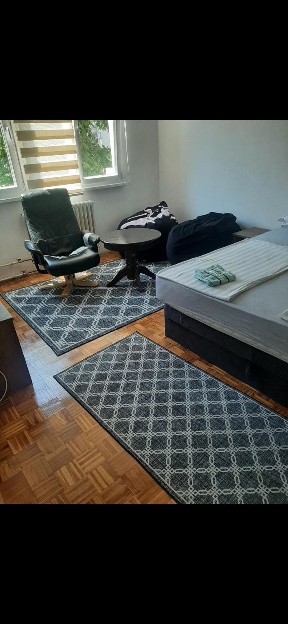 Haluge Apartment *